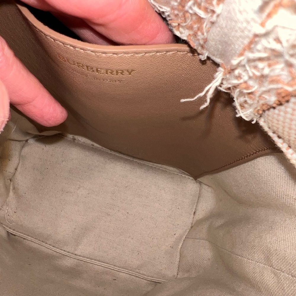Authentic BURBERRY Shoulder Bag - Picture 14 of 16